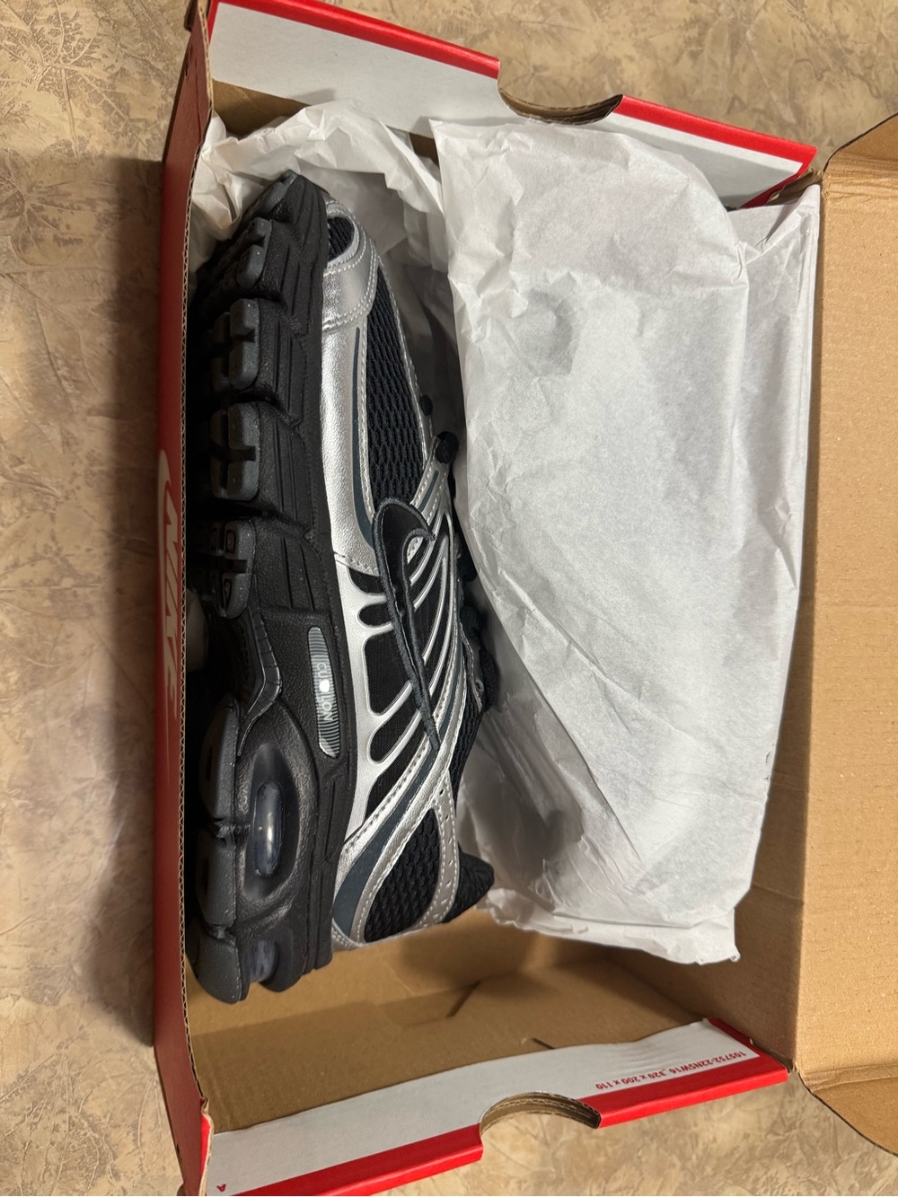 Nike air max moto 2K Black and Silver Mesh Lace-Up Sneakers - Picture 7 of 8